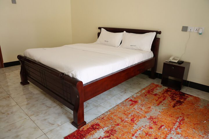 Room 27 of 51