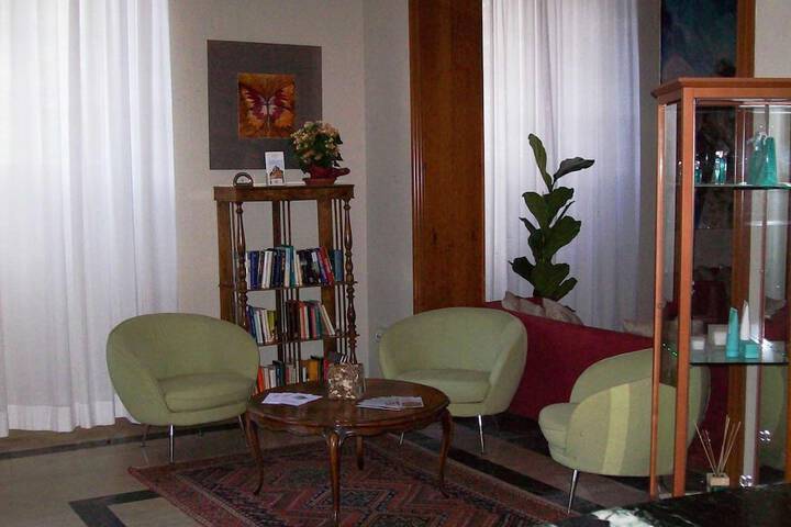 Hotel Interior 7 of 123