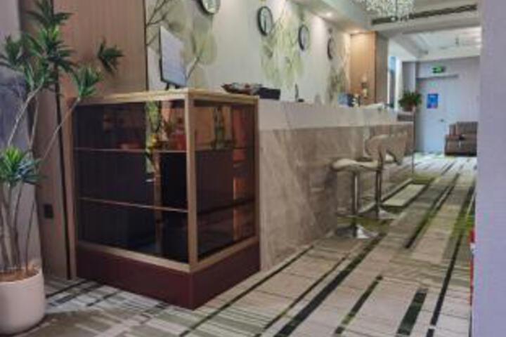 GreenTree Inn Express Hotel (Nanjing Pukou Development Zone Taijidian Branch)