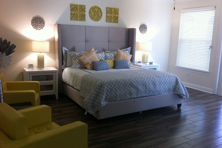 Room 2 of 24