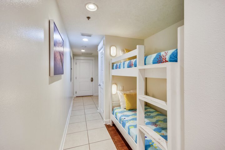 Room 80 of 308