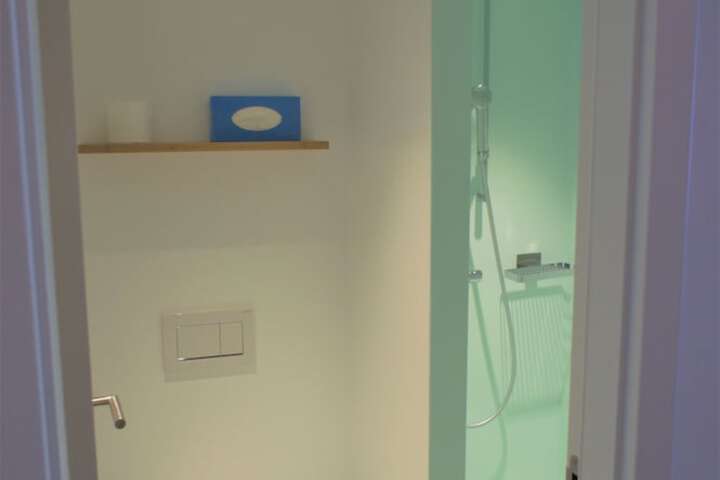 Room 16 of 49
