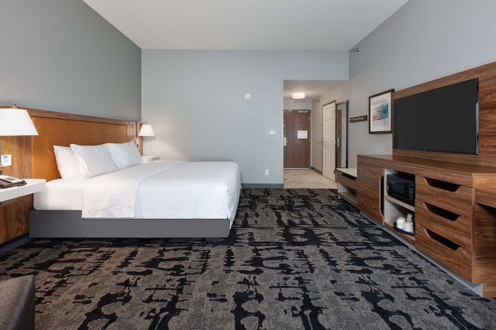 Room 8 of 26