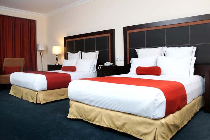 Room 10 of 74
