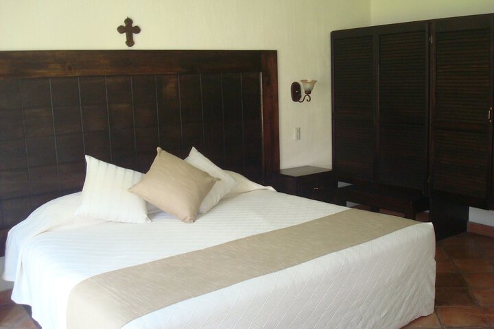 Room 6 of 68