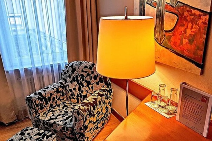 Room 37 of 51