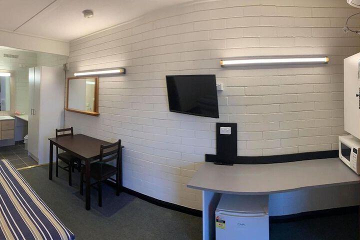 Room 28 of 54