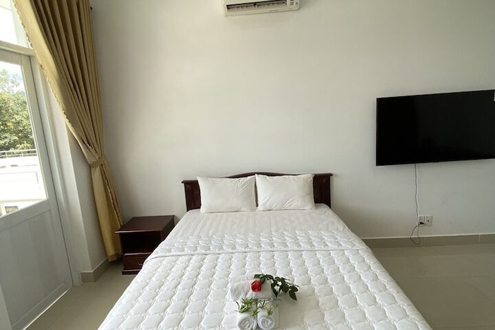 Room 16 of 73