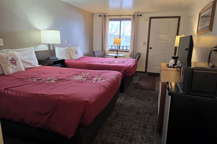 Room 7 of 63
