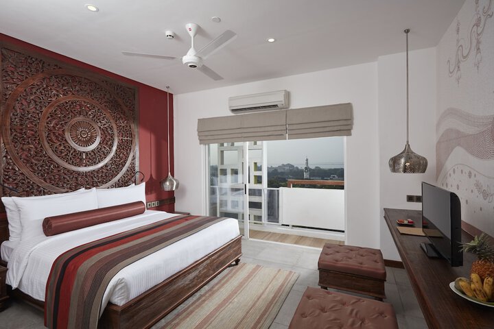 Room 10 of 68