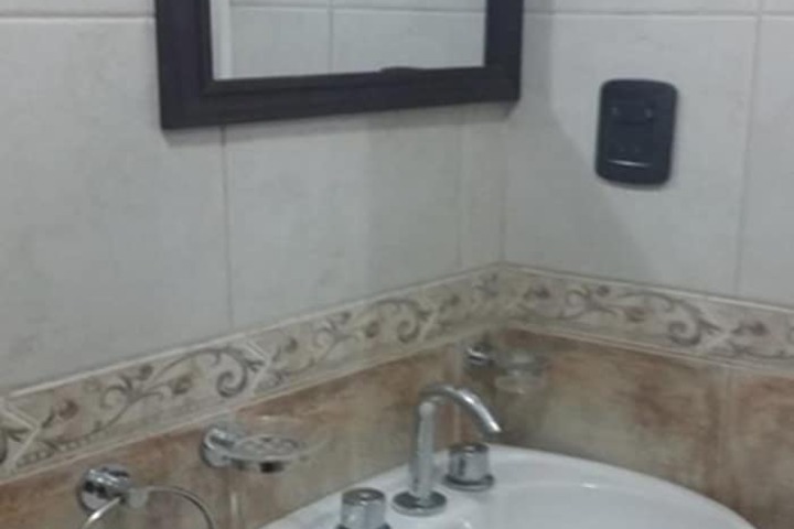 Room 10 of 11