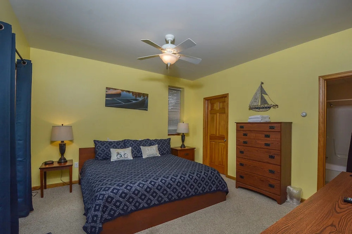 Room 6 of 26