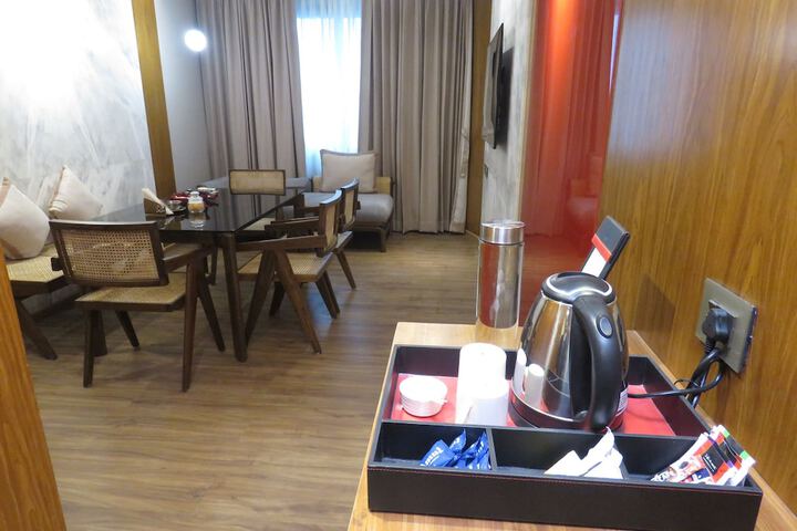 Room 26 of 49