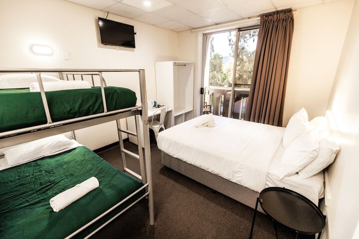 Room 20 of 42