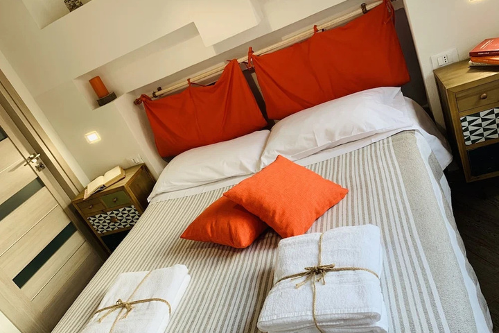 Room 4 of 23
