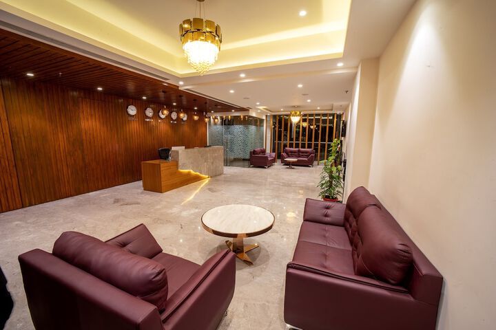 Hotel Interior 9 of 133