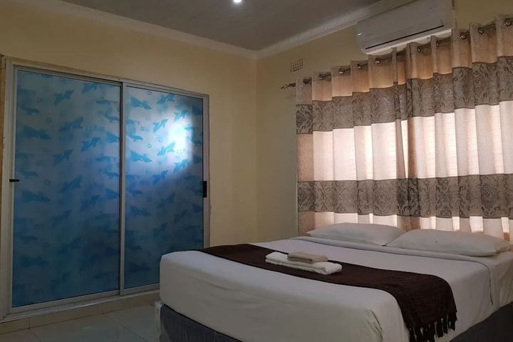 Room 2 of 13