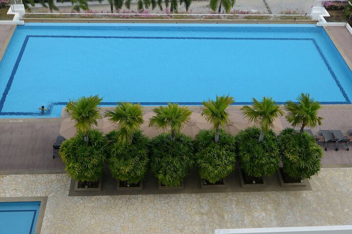 Pool 53 of 135