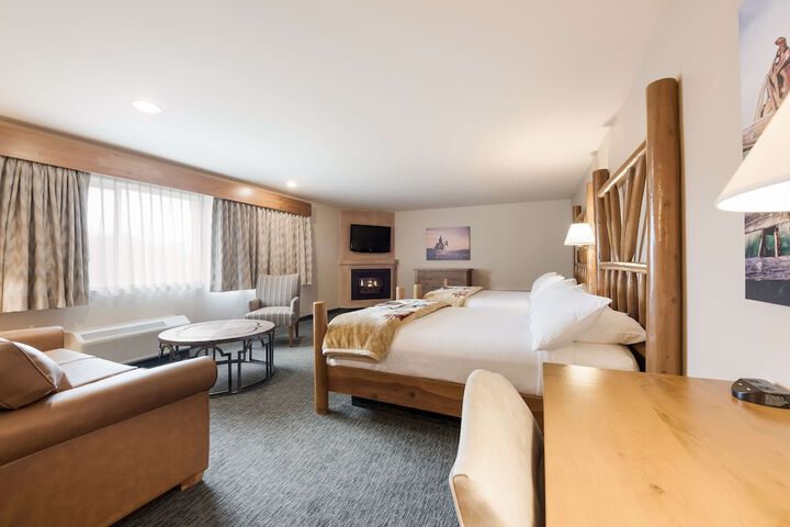 Room 18 of 65