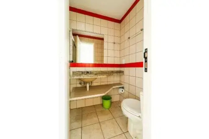 Room 11 of 20
