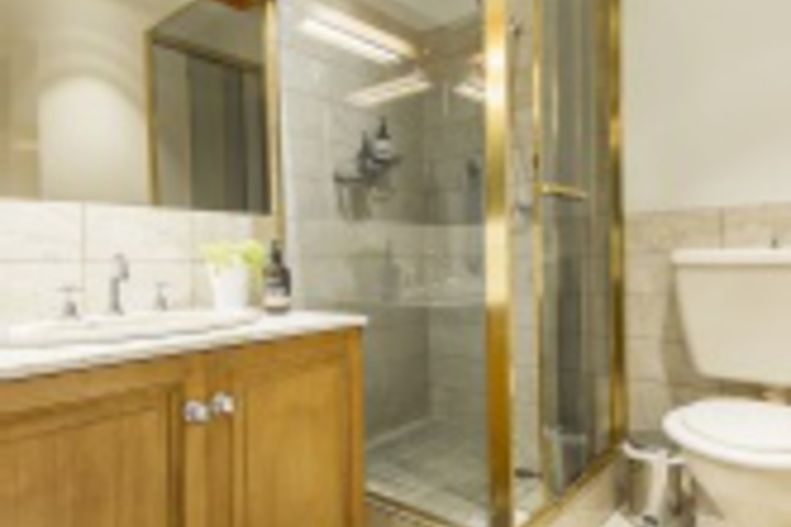 Room 187 of 192