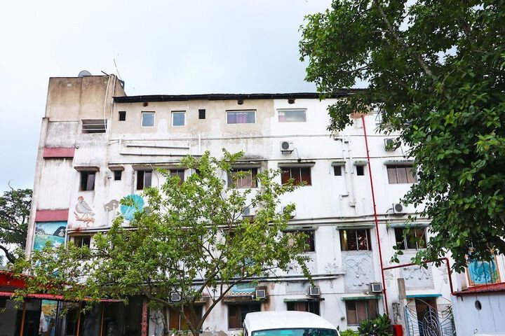 OYO 10470 hollywood hotels and resorts