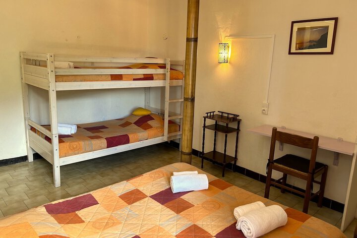 Room 13 of 61