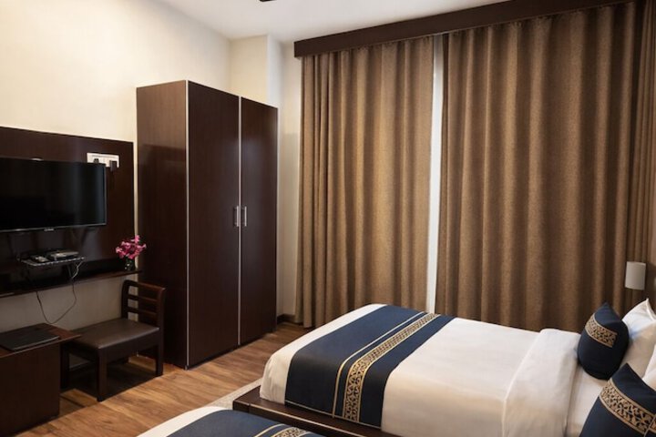 Room 12 of 75
