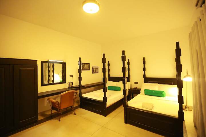 Room 16 of 61