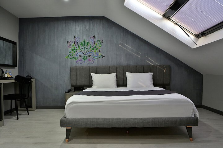 Room 34 of 45