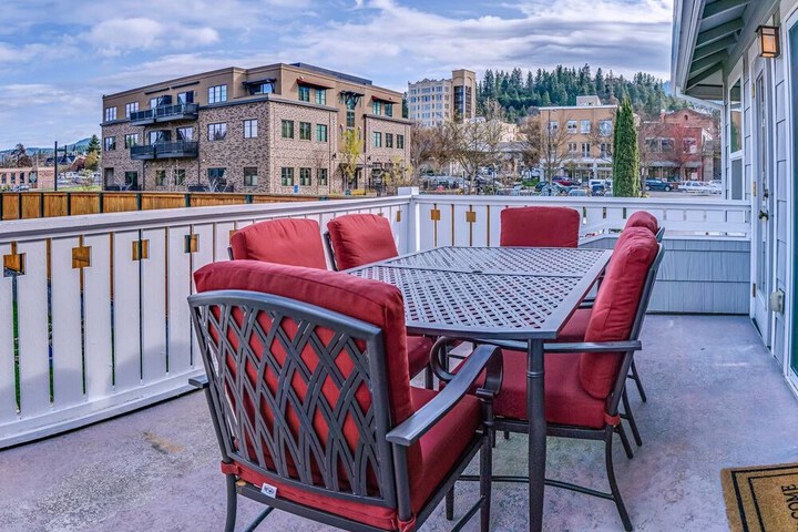 Terrace/Patio 9 of 22