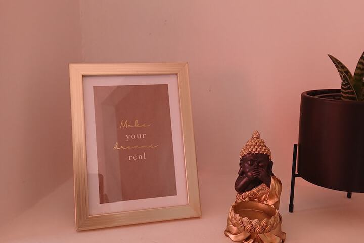 Room 2 of 5