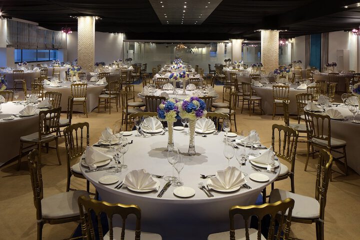 Ballroom/Hall 133 of 181