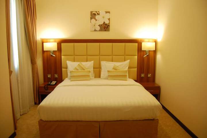 Room 15 of 34