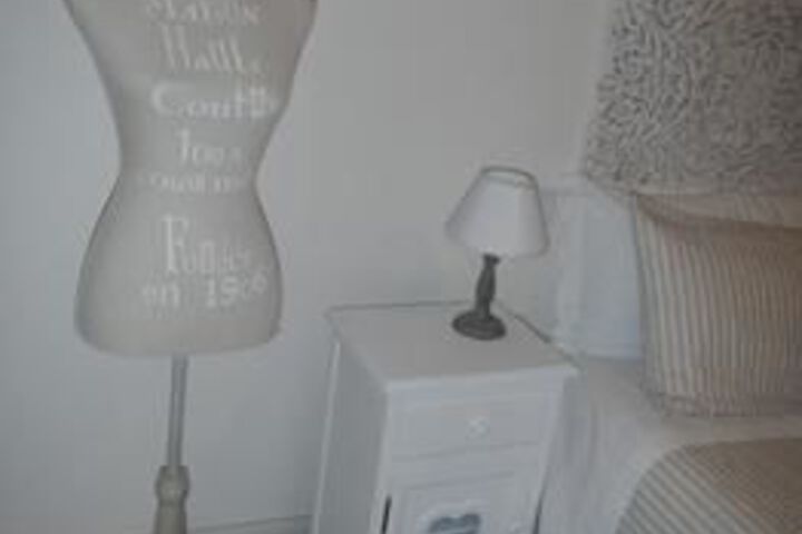 Room 15 of 16