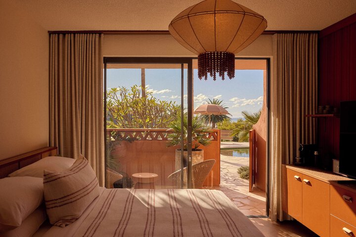 Room 10 of 47