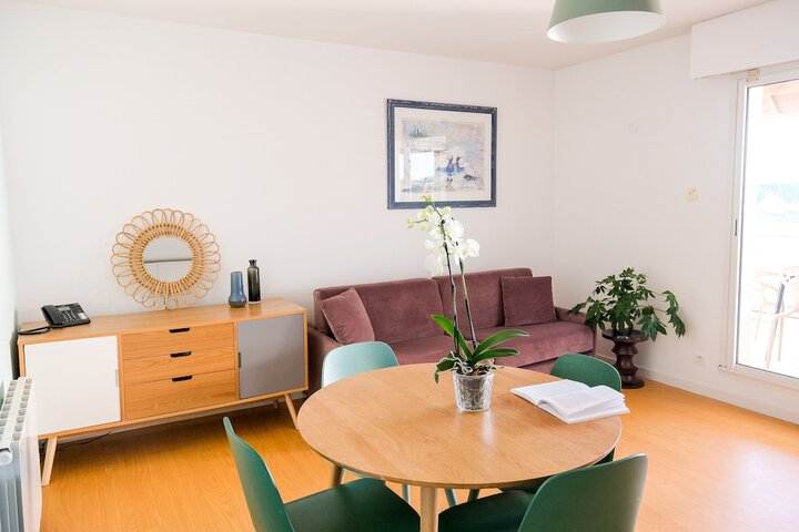 Room 7 of 50