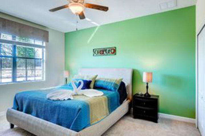 Room 9 of 22