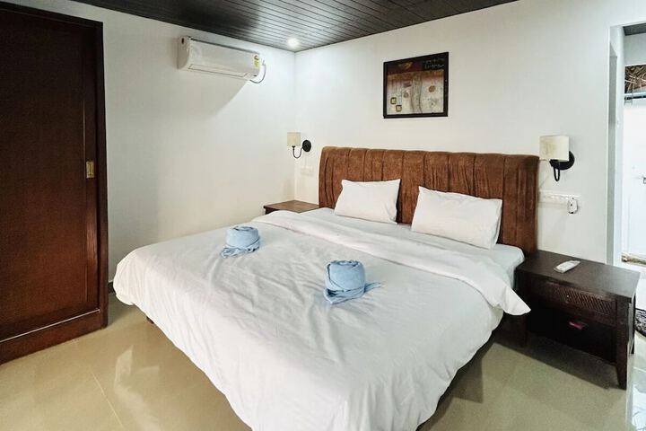 Room 1 of 25