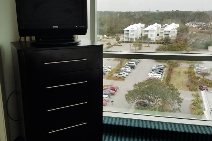 Room 117 of 190