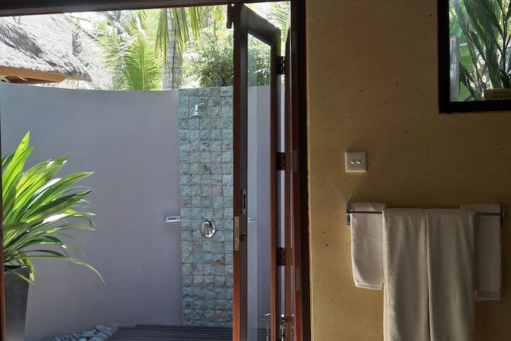Room 27 of 71