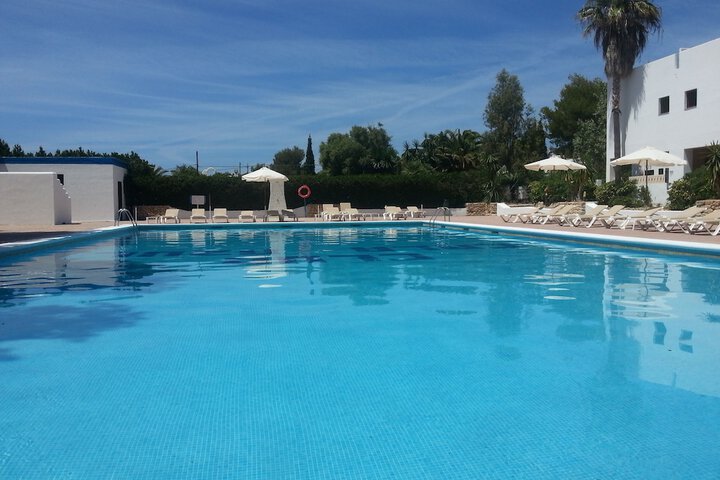 Pool 23 of 52