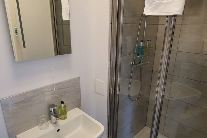 Room 62 of 93