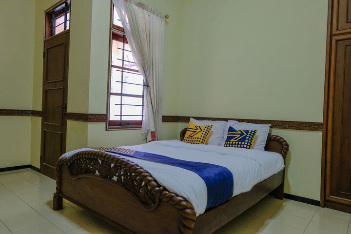 Room 18 of 50