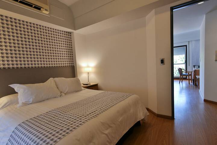 Room 10 of 17