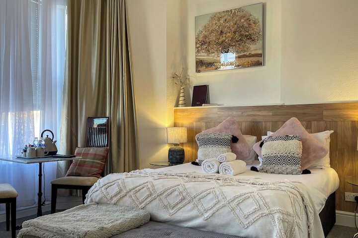 Room 64 of 156