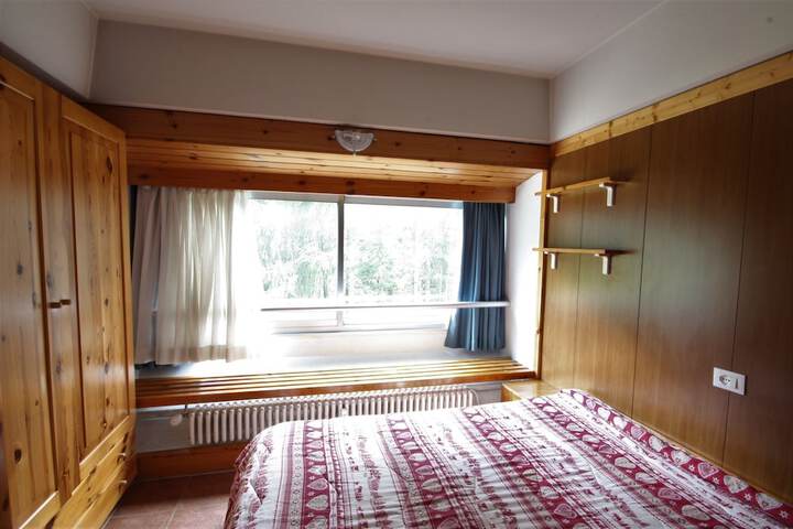 Room 27 of 61