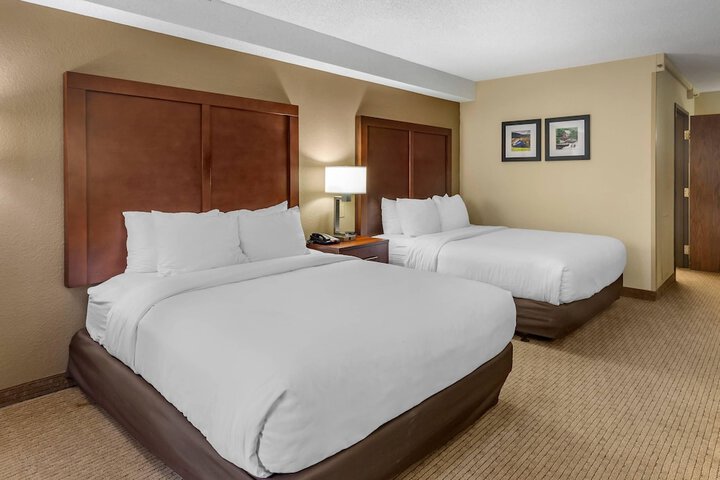 Room 25 of 41