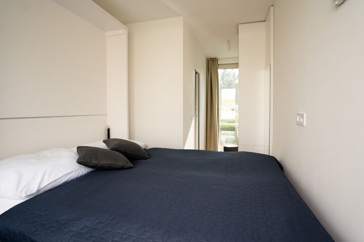 Room 7 of 15