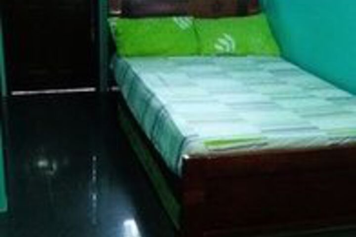 Room 9 of 20